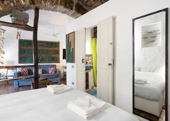 Cactus House *